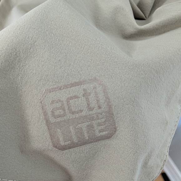 Salomon Women's Tan Capris Travel Pants Minim Series Size 4 Hiking Outdoors - Picture 9 of 14